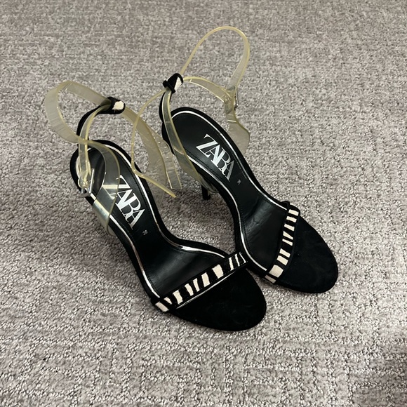 🚫SOLD🚫 Zara Zebra Animal Print Heeled Sandals - Size 36 - Picture 4 of 9